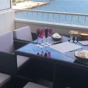  Appartement Les Pieds Dans L Eau, Vue Sur Les îles D’or France