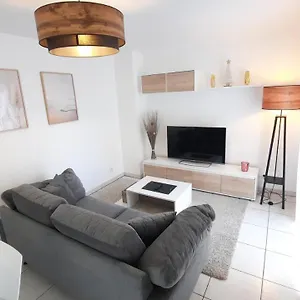 Joli T2 De 50 M2 En Centre Avec Garage Annecy