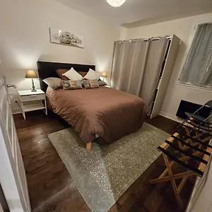  Appartement Deux Chambres, Calme Et Bien Placé.... France